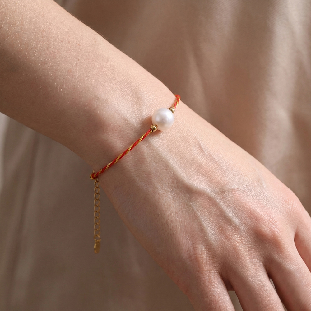 Color-blocked woven pearl bracelet, minimalist jewelry. - Image 4