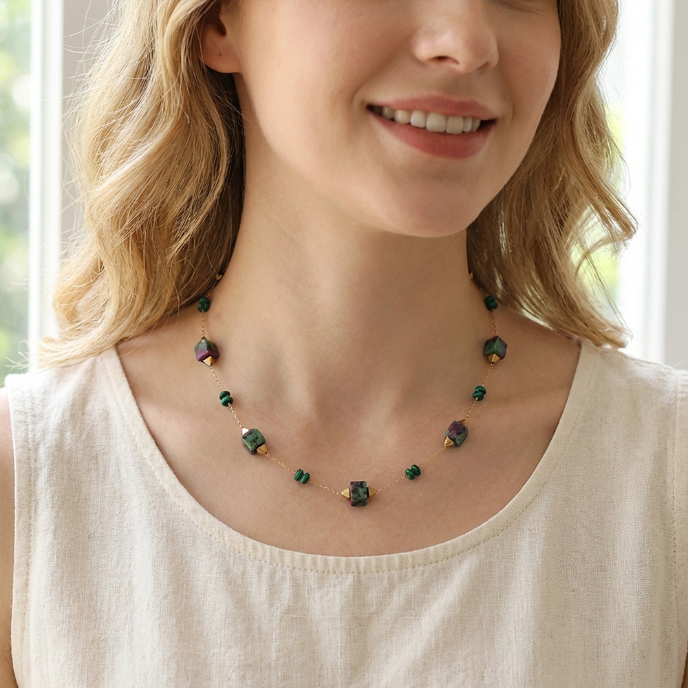 Square natural malachite beaded necklace, a unique, exquisite, and fashionable necklace. - Image 5