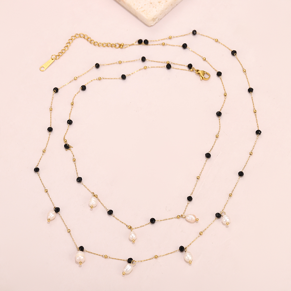Natural freshwater pearl and black crystal double-layer necklace, vacuum-plated 14K gold stainless steel chain, handmade. - Image 4