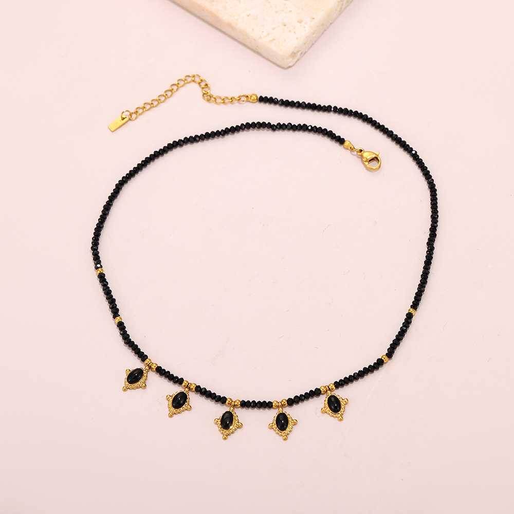 Handmade black flat crystal necklace with black natural stone pendant - Image 4