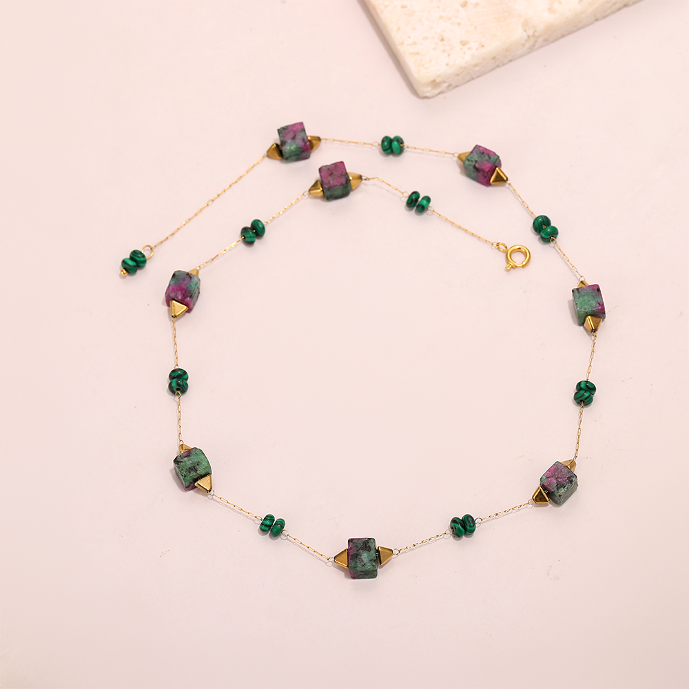 Square natural malachite beaded necklace, a unique, exquisite, and fashionable necklace. - Image 4