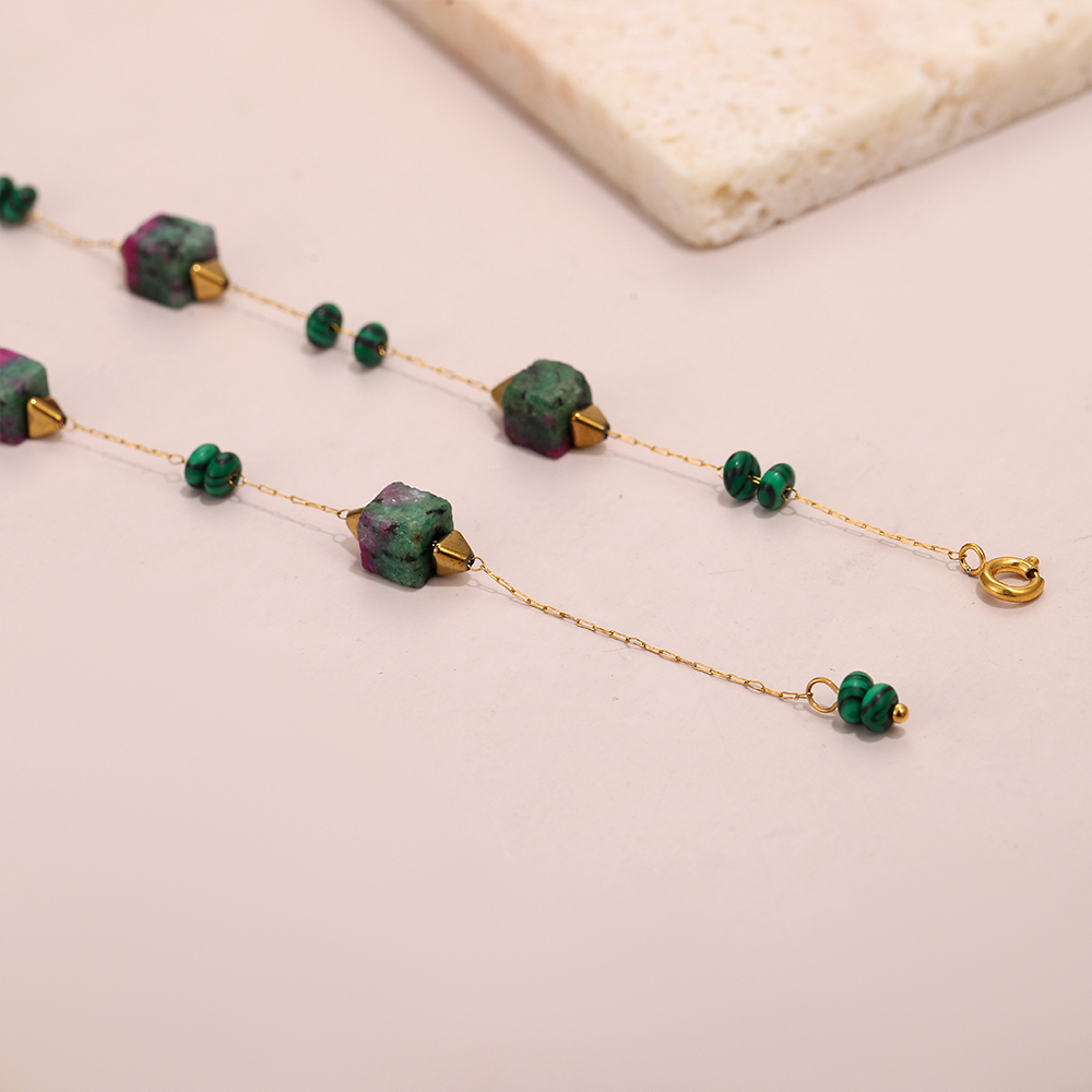 Square natural malachite beaded necklace, a unique, exquisite, and fashionable necklace. - Image 3