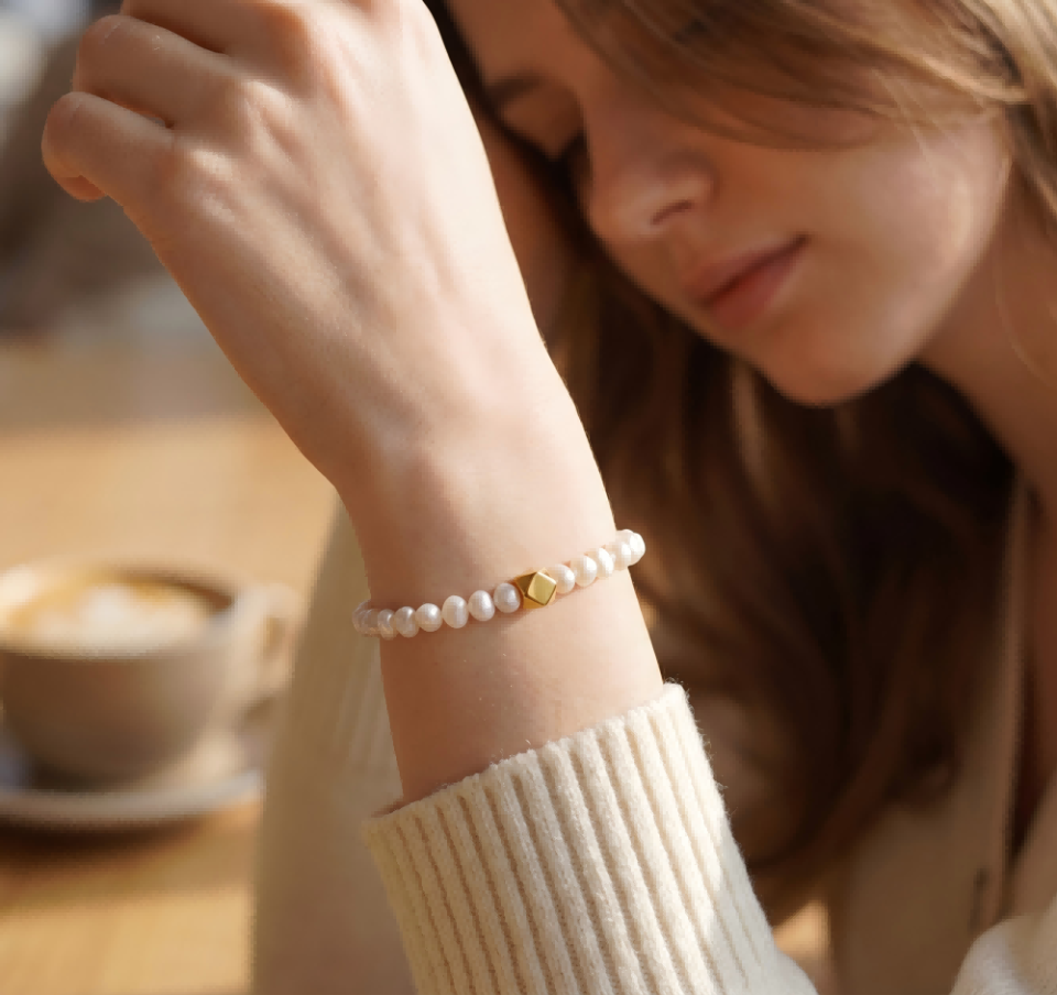 Handmade Baroque Natural Pearl Geometric Gold Bracelet